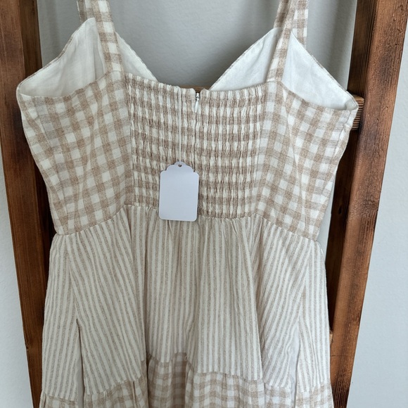 Lost + Wonder Island Picnic Maxi Dress - Picture 5 of 8